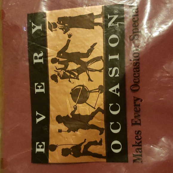 Burgundy Rectangle Tablecloth 3-ply - New - Picture 2 of 5